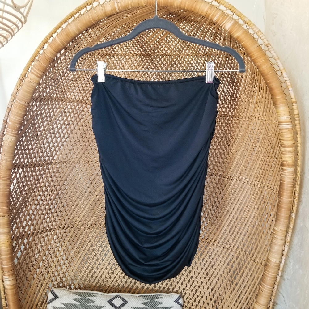 NWOT Scrunch Booty Mini Skirt